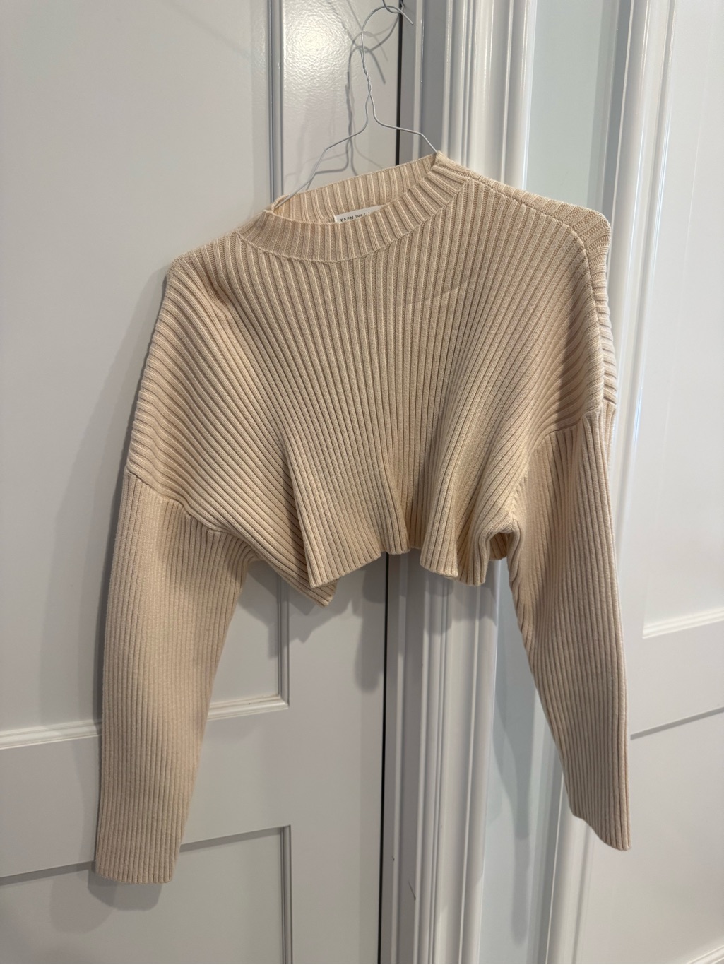 Cropped Rib-Knit Crewneck Sweater In Light Beige